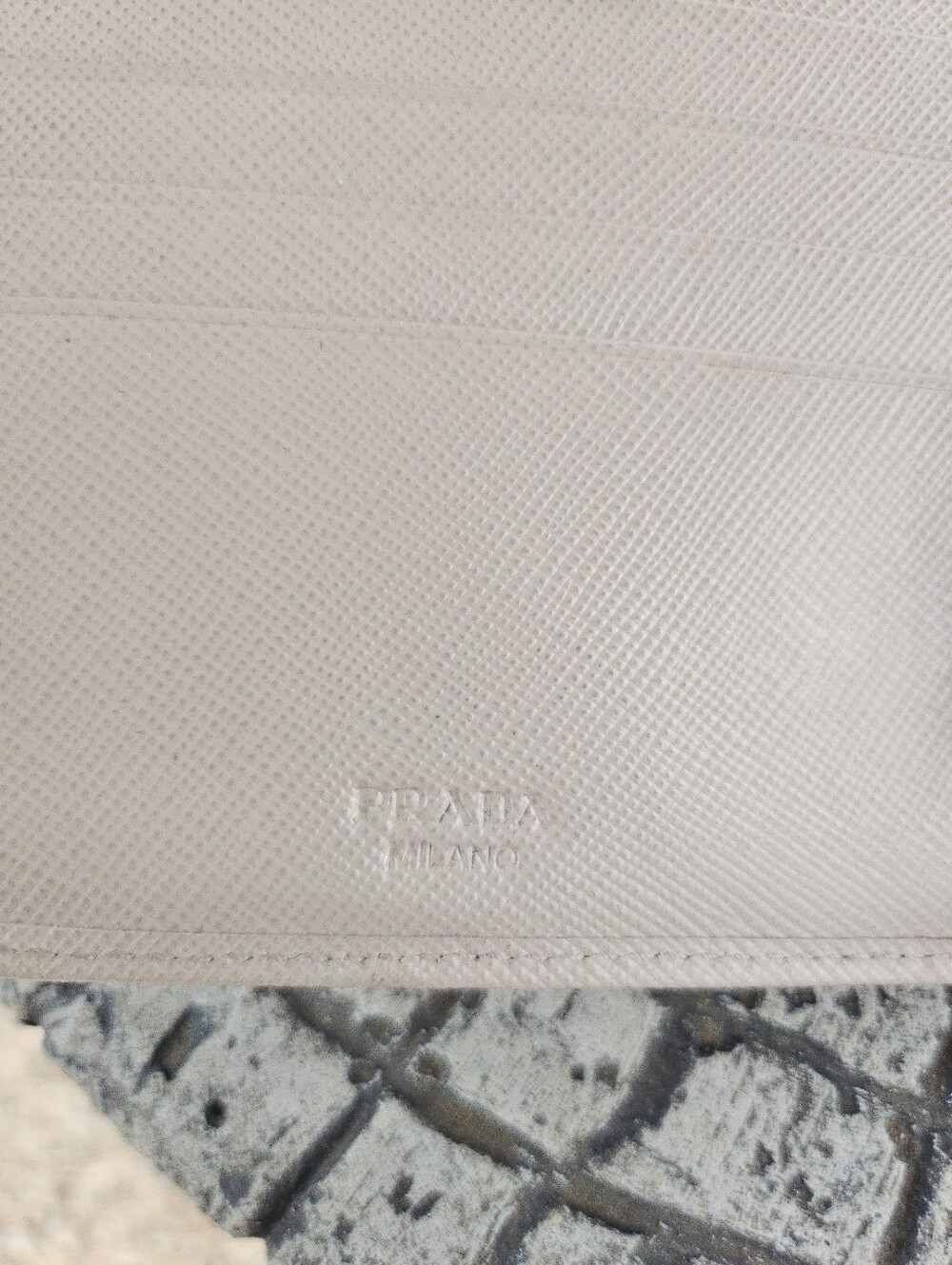 Prada Flesh Beige Textured Saffiano Bi Fold Long Wallet Credit Card Holder - Picture 10 of 16